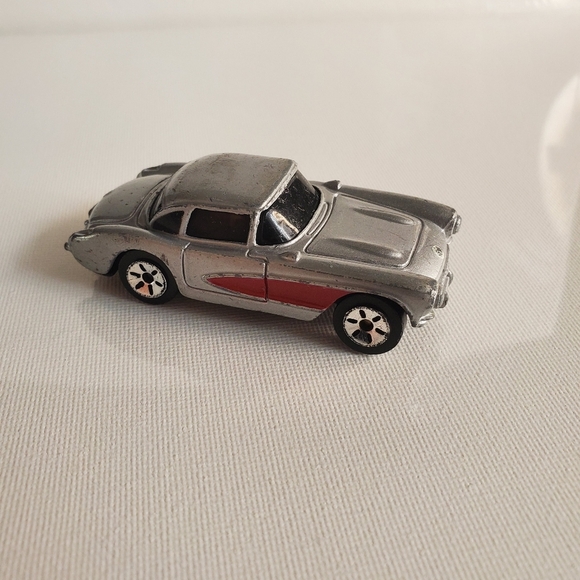 maisto Other - Maisto "57 Chevrolet Corvette" Toy Car
